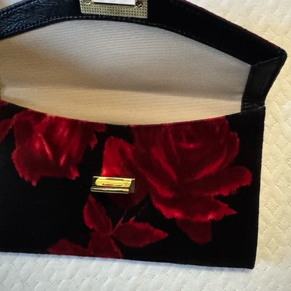 Talbots Elegant Black and Red Floral Clutch Velvet Like BNWT - Picture 3 of 6